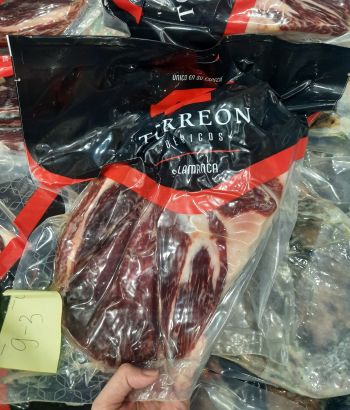 Đùi heo trước không xương 100 %Iberico ăn hạt sồi