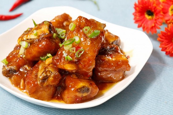 Sườn heo xào chua ngọt