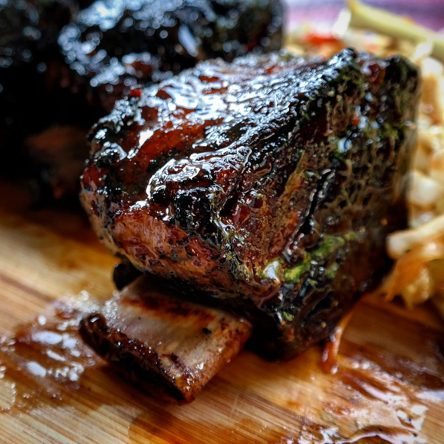 Sườn bò Angus nấu theo kỹ thuật Sous vide