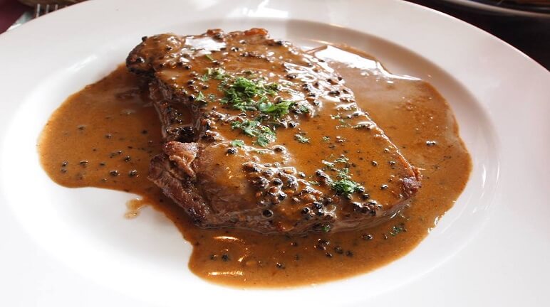 Các loại sốt steak ngon nhất cho món bò bít tết
